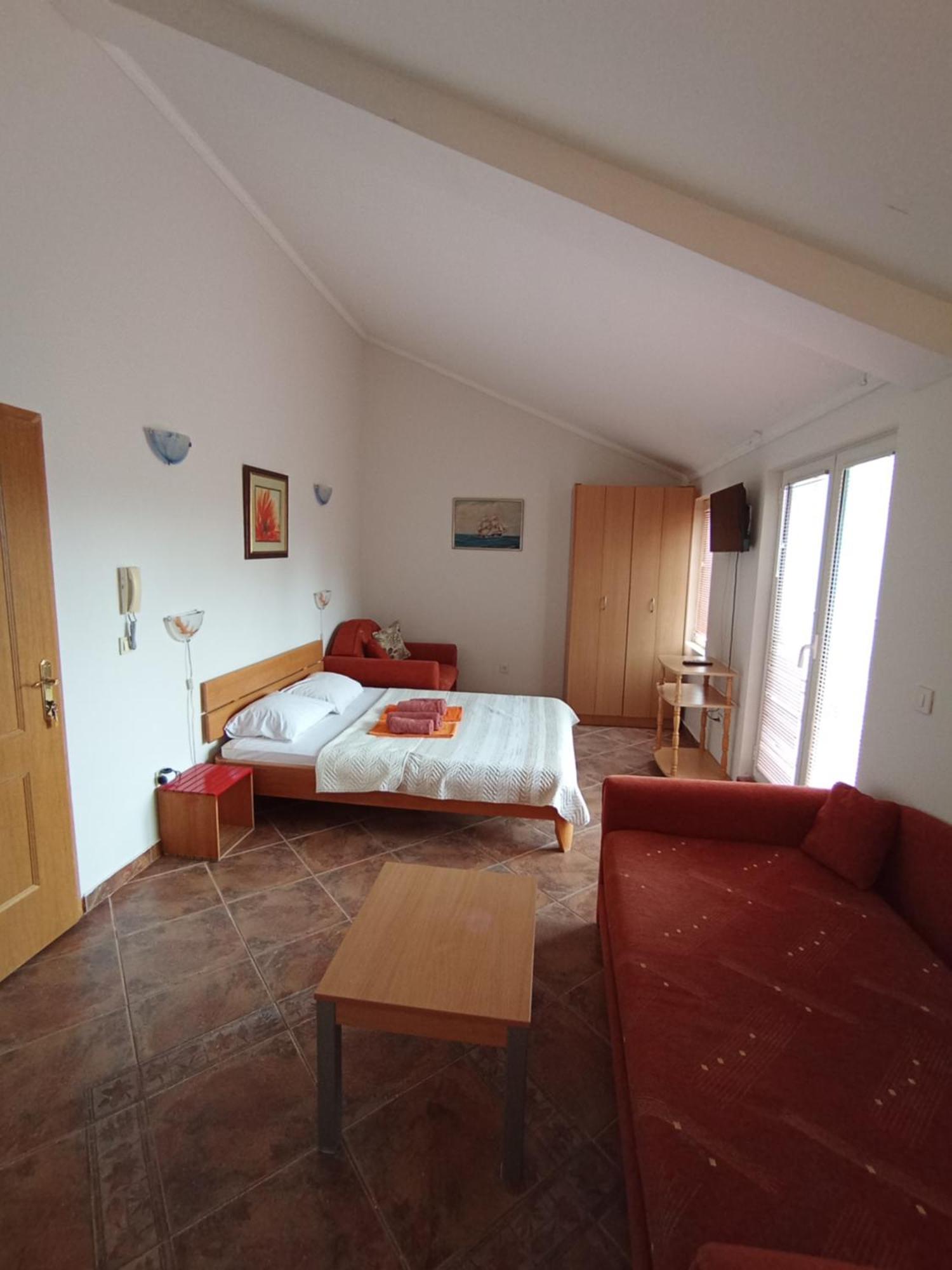 Markovic Aparthotel - Budva Becici Hotel Exteriör bild