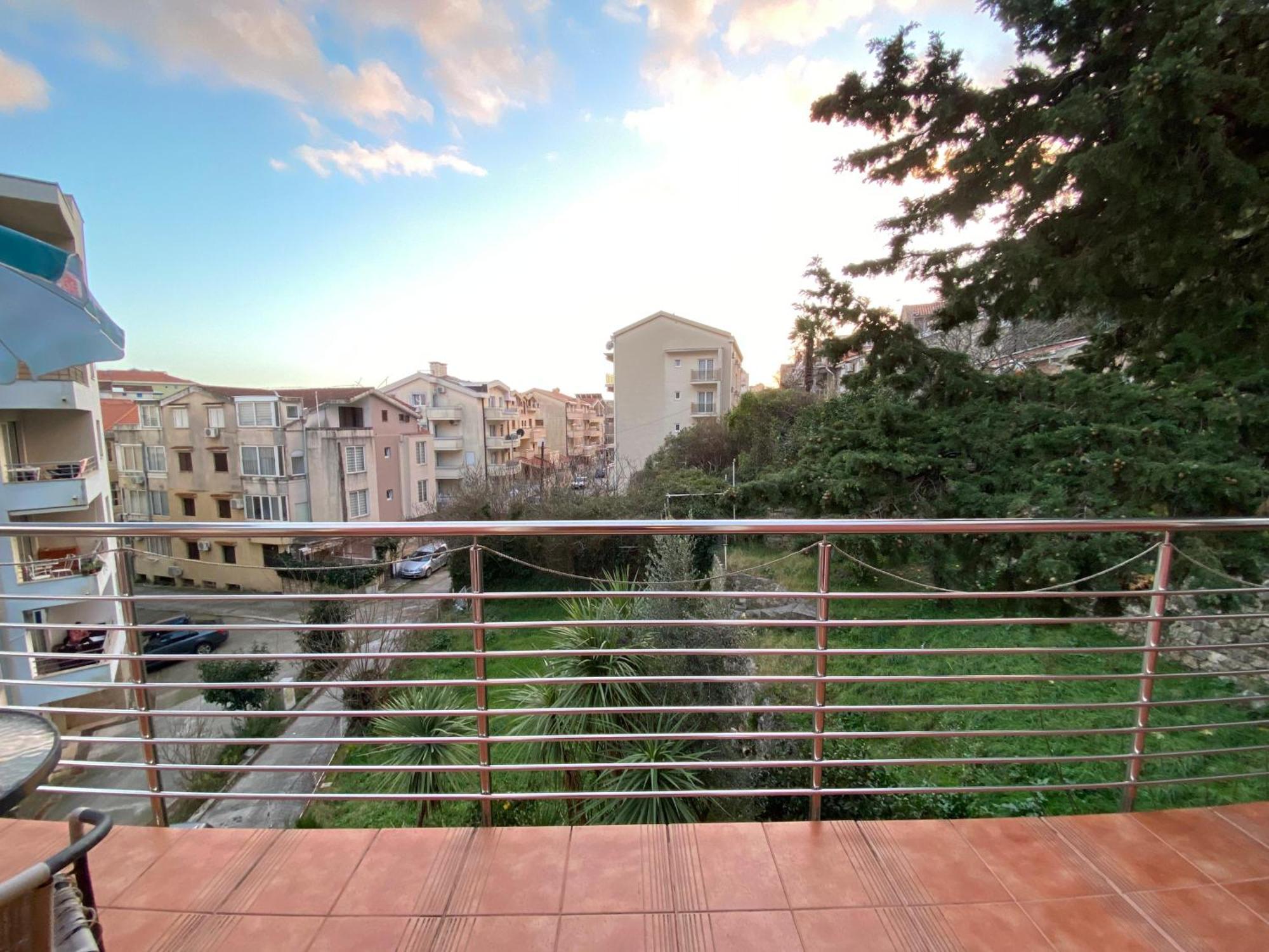 Markovic Aparthotel - Budva Becici Hotel Exteriör bild