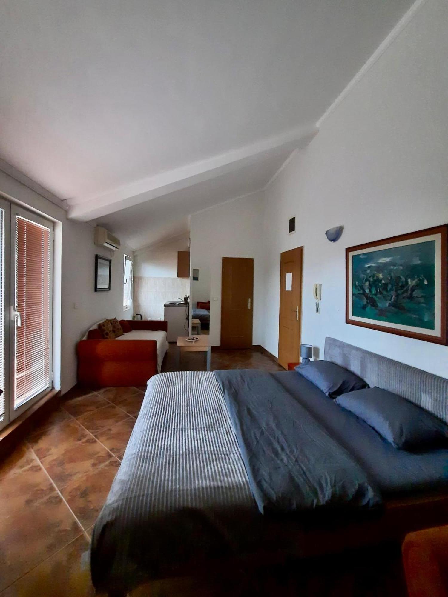 Markovic Aparthotel - Budva Becici Hotel Exteriör bild